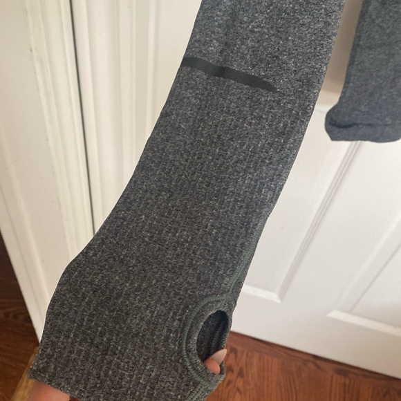 Lululemon Swiftly Tech 1/4 Zip (4) - Picture 2 of 6